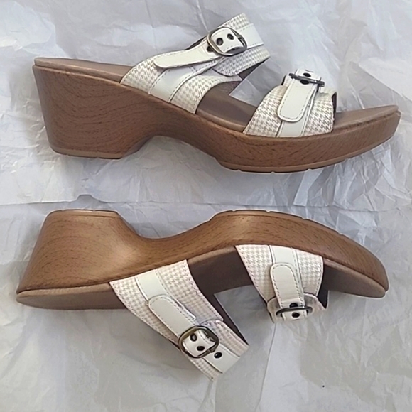 Dansko Shoes - DANSKO Sandals Sophie Size 9 / 41euro / Cream and white color strappy comfy heel